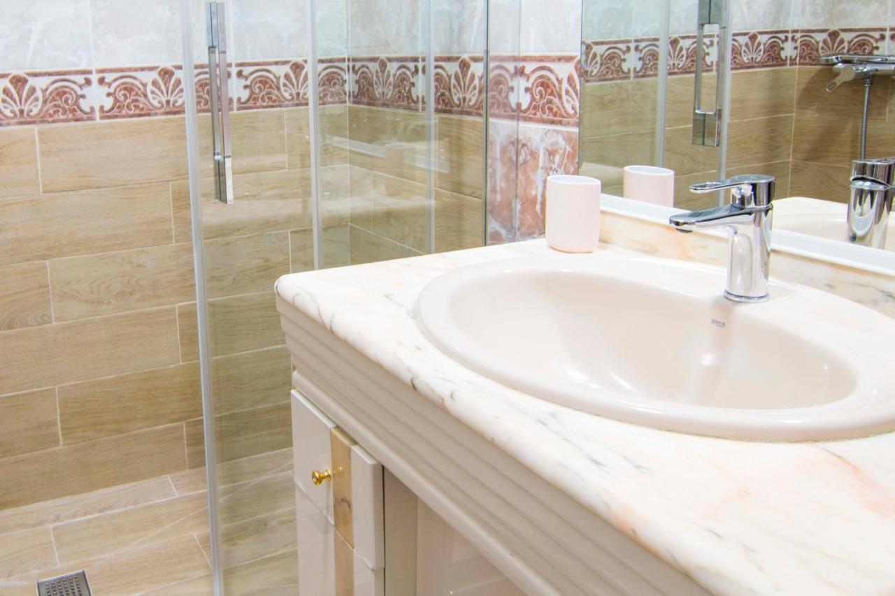 Letmalaga Economy Compas Apartment Ngoại thất bức ảnh